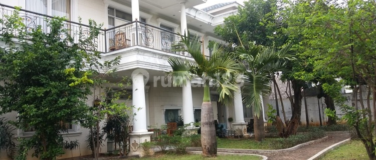 For Sale Spacious Luxury House in Lebak Bulus, DKI Jakarta 1