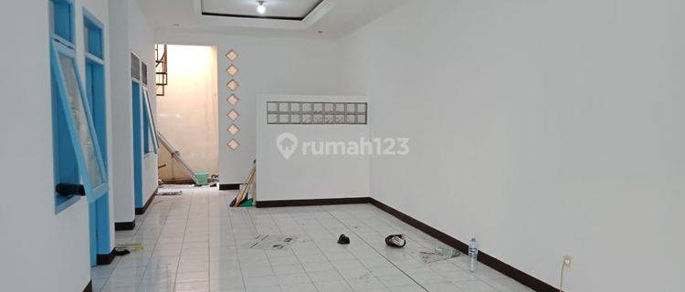 Rumah Ngeblong Di Tki 2 Patung Gajah 1