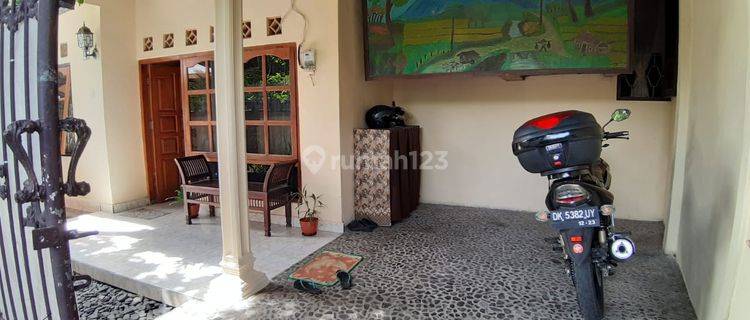 House For Rent in Lovina! 1