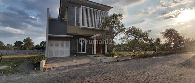 Rumah Bagus 2 Lantai Di Kawasan Elite Solo Baru 1