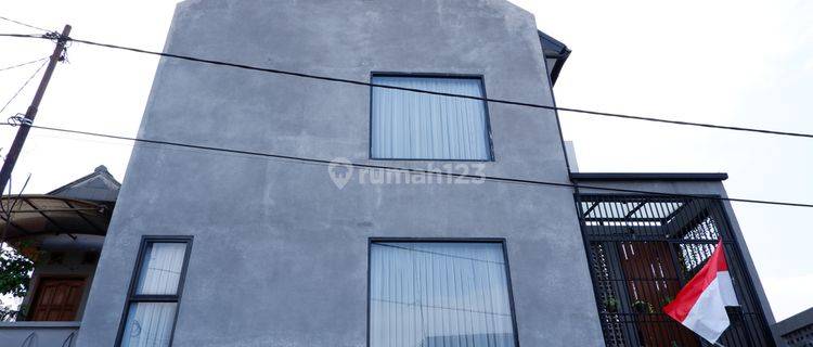 Rumah Baru Design Industrial Modern, Full Furnished di Padasuka, Bandung Utara - Full View 1