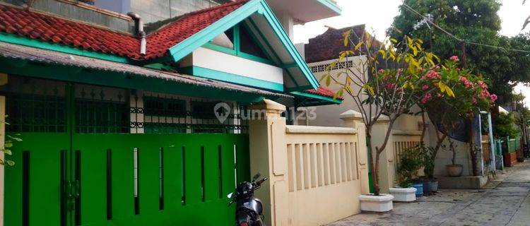 rumah second 3 lantai tengah kota solo serengan murah banget 1