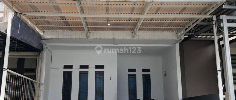 Rumah Tinggal Nyaman 2,5 Lantai Di Istana Sudirman 1