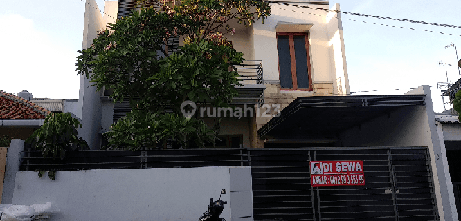 RUMAH ASRI DEKAT PONDOK INDAH 1