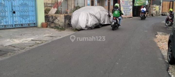 Rumah Jl. Ekonomi Dwiwarna, lokasi strategis dekat ke pusat kota 1