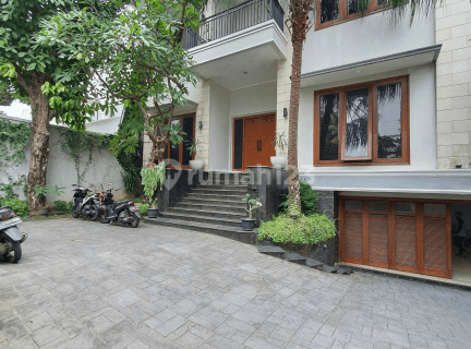 Menteng Rumah Mewah Bali Style, Jakarta Pusat 1