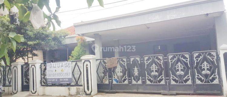 Rumah Huni dengan 10 Extra Rooms Serang 1