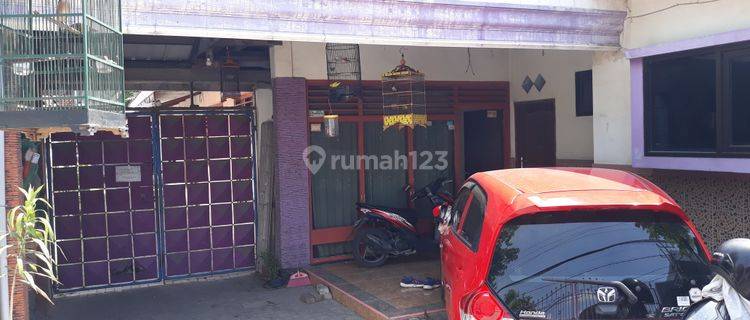 DEKAT FRONTAGE AYANI Rumah Lama Tanah Luas Bonus Kost 10 Kamar Gayungsari Surabaya 1