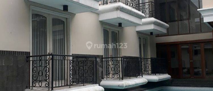 Jual Rumah Rumah di Cinere Fasilitas Basement & S.Pool 1