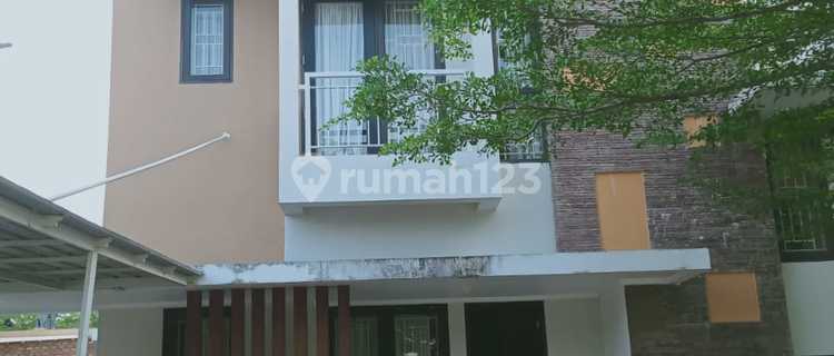 2-Story House in a Complex, Fully Furnished. 1