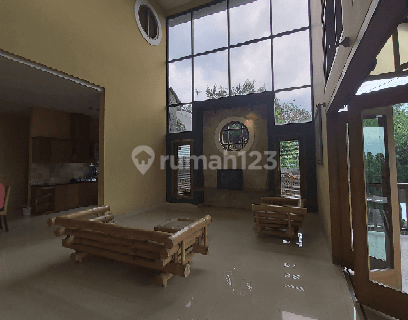 Rumah mewah modern di karangpandan solo 1