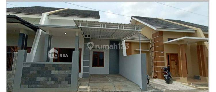 Rumah Baru Strategis Area Solo Baru 1