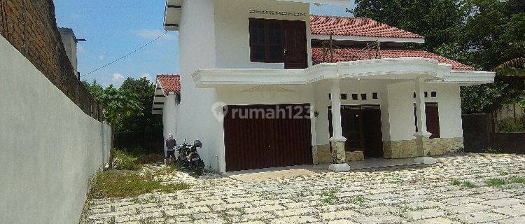 Rumah halaman luas dekat jl wates km 8 1