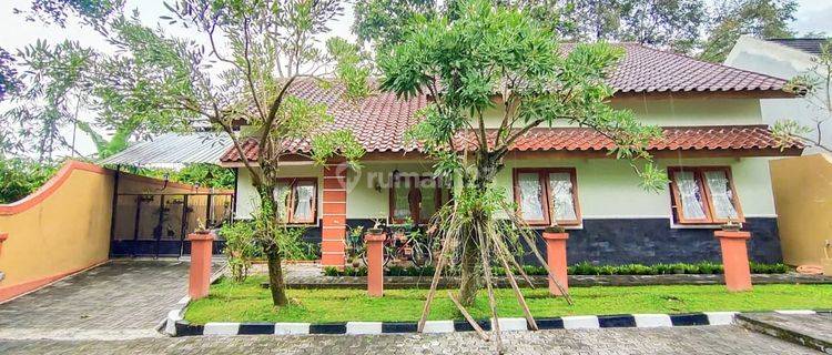 Rumah Luas Dalam Perumahan Jalan Magelang Palagan dekat SCH 1