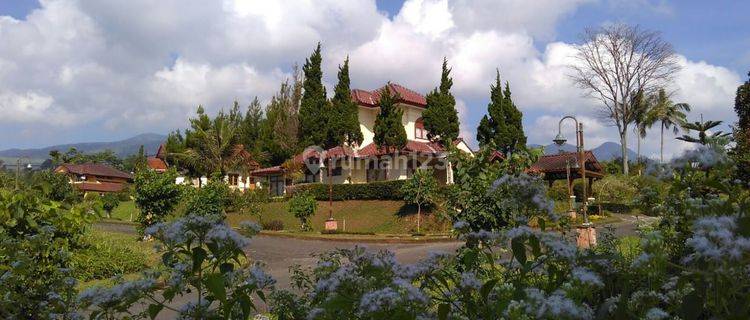 Villa Highland Resort Ciater 1