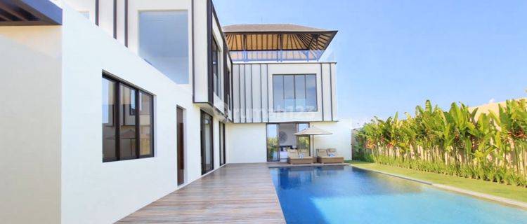 BEACHFRONT LUXURY VILLA WITH OCEANVIEW ROOFTOP 1