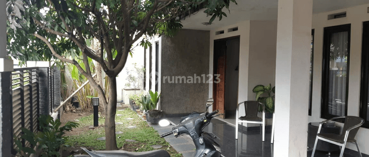 rumah terawat dan nyaman siap huni 1