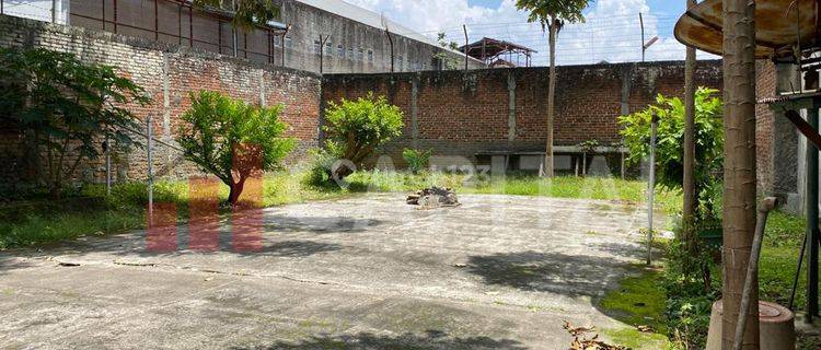 Rumah Hitung Tanah di Cihampelas Mainroad. 1