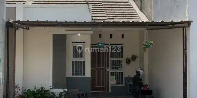 Rumah Bangunan Terawat di Pohon Mangga Regency, Rancamanyar 1