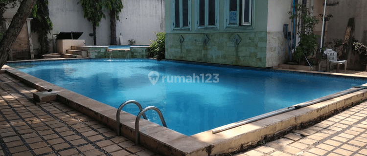 D kan rumah townhouse
Lebak bulus 1