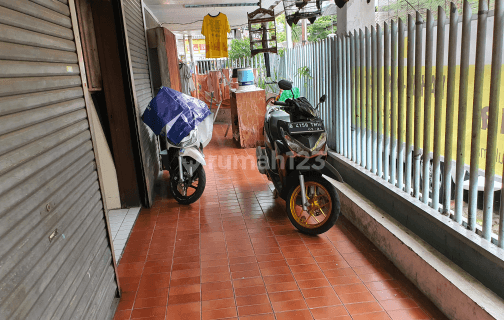 rumah lama bisa kantor atau kost2an 1