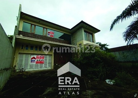 Cluster housing next to the Faculty of Economics, Undip Tembalang. 1