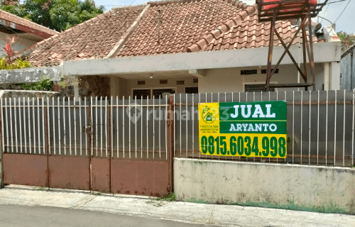 Rumah Tinggal Daerah Kota, Siap Huni, Cocok Utk Keluarga Kecil 1