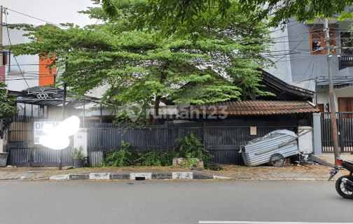 rumah pinggir jalan bisa resto.atau usaha 1