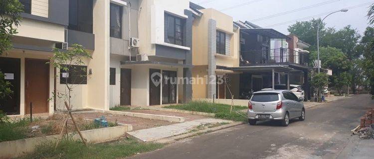 Rumah fresno Deltamas Cikarang  2 Lt Luas 136/82 m2 Rp 40 Jt/Th 3+1 KT 2+1 KM 1