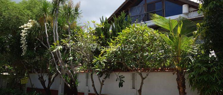 BEAUTIFUL SEMI FURNISHED HOUSE AT NUSADUA 1