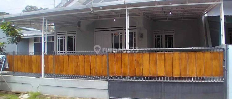 Rumah Fully Furnished Di Jl. Monjali Dekat Ugm Dalam Perumahan One Gate System 1