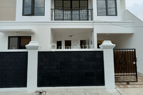 Brand New classic house bebas banjir di Pejaten,Jakarta Selatan 1