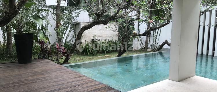 Indah House in Compound, Antasari Area 1