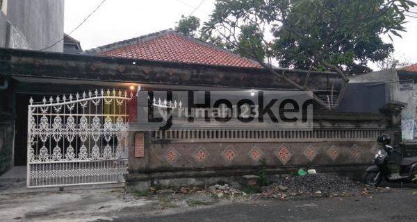 Rumah Indah dan Nyaman di Jl. Serma Jodog Dauh Puri Kelod Denpasar 1