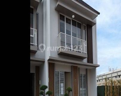 Rumah Minimalis 2 Lantai Cluster Nara Village Gading Serpong. 1