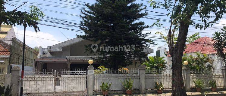 Rumah Tengah Kota Pinggir Jalan lamper Dekat Peterongan 1