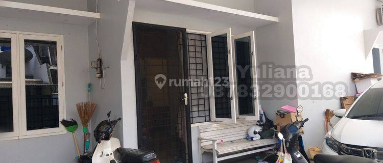 Dijual Rumah Tingkat 1.5 lantai Semi Furnished Siap Pakai di Perumahan Pondok Indraprasta, Semarang 1