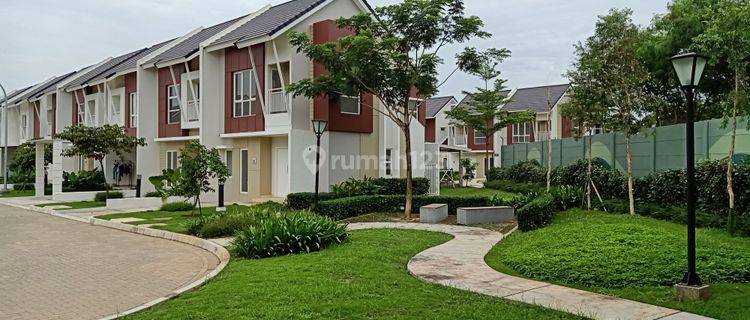 Rumah Nyaman di Summarecon Emerald Karawang, Masih Baru!! 1