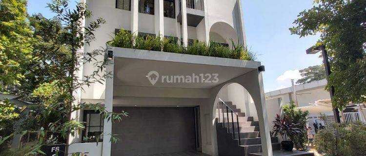 Rumah 3 Lantai di Cluster Aether Baru greenwich BSD 1