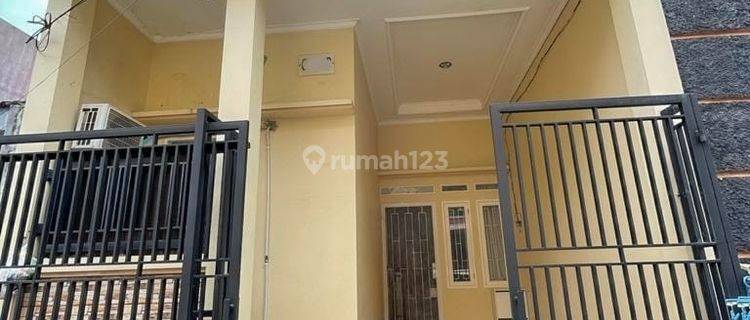 Rumah bagus dan siap huni di Jl. Mawar 7 Cipondoh - 0029-ERW 1