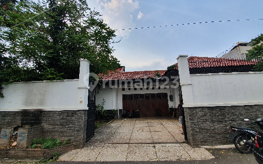 Large House Strategic Location East Kemang Good Access 1
