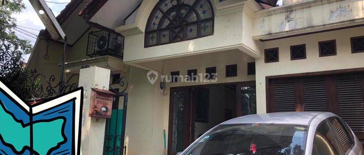 Rumah 2 Lantai Di Pondok Labu, Strategis, Akses Jalan 2 Mobil 1