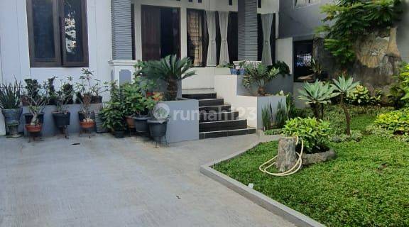 Rumah Lux 2 Lantai, Jatiwaringin Bekasi 1