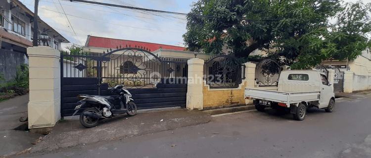 Rumah Cantik Full Furnished Di Tikala Manado 1