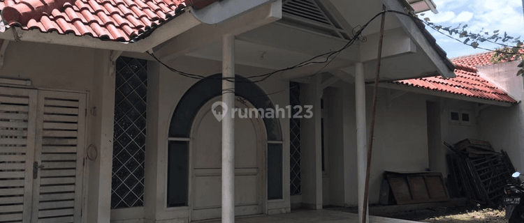 Rumah elit bojonegoro menteng 1