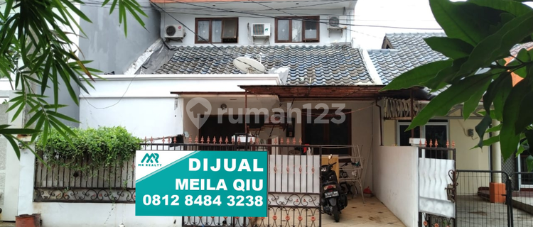 Rumah Lama Luas Depan Taman Parkir Luas 1