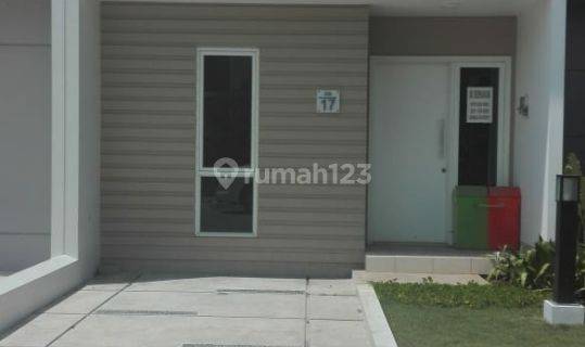 Rumah 2 Lt di sumarecon Emerald Karawang LT.66M² 1