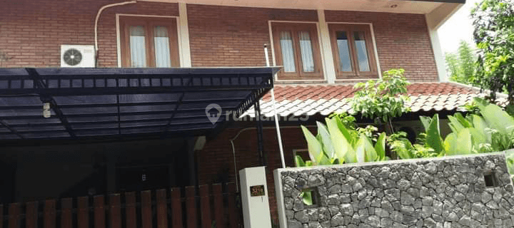 RUMAH MEWAH DAN CANTIK DI JALAN KALIURANG 1