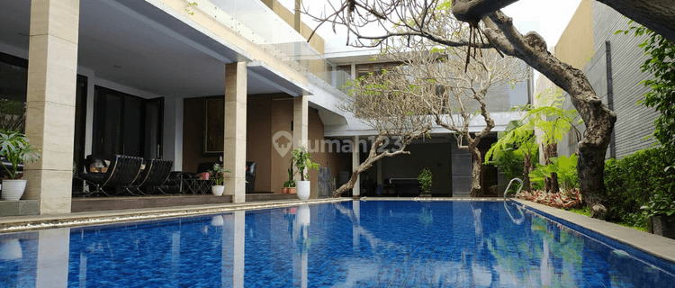 Rumah Lux  fully furnished di Turangga 1