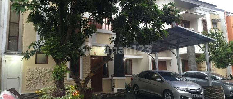 Minimalist beautiful house 1